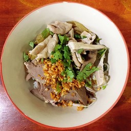 ก๋วยเตี๋ยวเครื่องใน