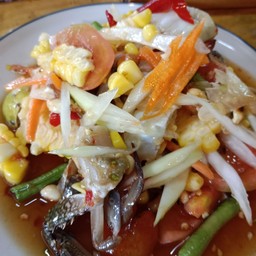 ร้านเตี๋ยวตุ๋น หมูตุ๋น  ส้มตำยำแซบ มั่นยิ่ง