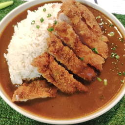 แกงกะหรี่หมูทอดทงคัตสึ