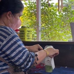 ร้านบันเทิง