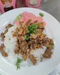 ข้าวหมูทอดกะเทียม