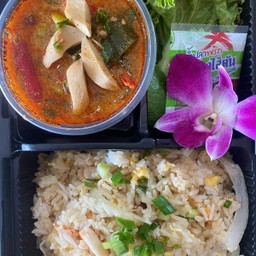 ข้าวผัดปู+ต้มยำทะเล