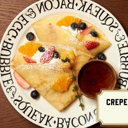 Crepe with Fresh Cream and Berries