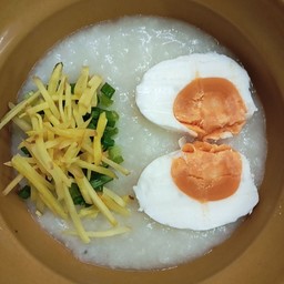 โจ๊กหมู+ไส้+ไข่เค็ม(พิเศษ)