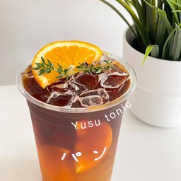 ยูสุโทนิค