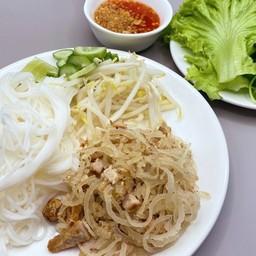 ข้าวหมูทอดจิ้มแจ่ว-ดินแดง