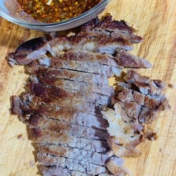 สันนอกสเต็กโรยเกลือพริกไทย น้ำจิ้มแจ่ว200กรัม