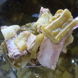 ต้มกระดูกหมูผักกาดดอง