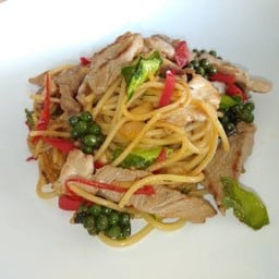 ครัวยายจันทร์ลึกลับ