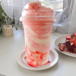 สตรอเบอรรี่ปั่น