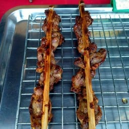 กอล์ฟ ไก่ย่างวิเชียร