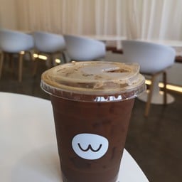 W cafe ศาลากลาง ในเมือง