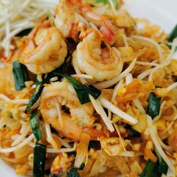 ผัดไทกุ้งสด Pad Thai