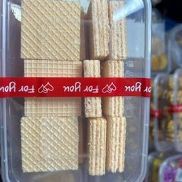 เจ้ก้อยขนมปังปี๊ป