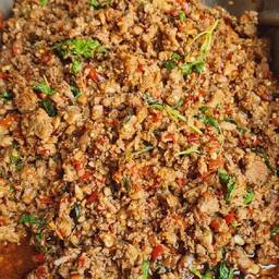 ผัดกะเพราเป็ด(เป็นกับข้าว)(มีขายตอน 09.30น.)