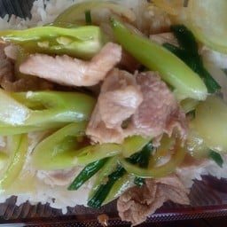 สองพี่น้องอาหารตามสั่ง