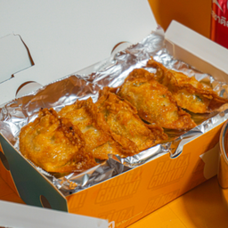 만두 เกี๊ยวซ่า