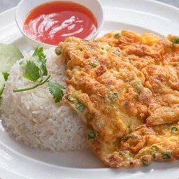 ข้าวไข่เจียว ข้าวผัด ครัวแม่พลอย ปรีดี2