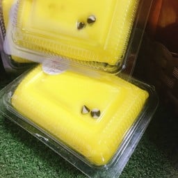 ขนมบ้านน้องลิปพลู ตลาดรถไฟเจริญทรัพย์