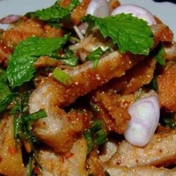 น้ำตกคอหมูย่าง