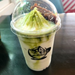 มัทฉะโคโคนัทถั่วแดง เฟรปเป้(พรี่เมี่ยม)