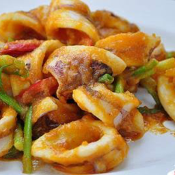 หมึกผัดไข่เค็ม
