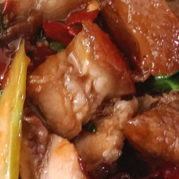 คะน้าหมูกรอบ