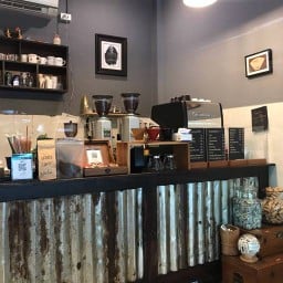 โดยละม่อม Doay La Mom Coffee &Tea