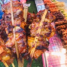 เพชรต่ายไก่ย่างส้มตำ