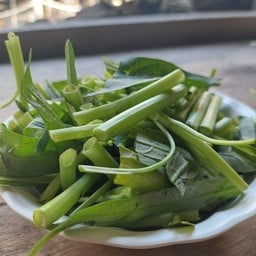 ผักบุ้ง