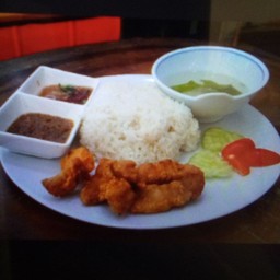 ชุดข้าวสามชั้นทอดเกลือ+น้ำพริกกะปิผักสด