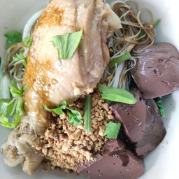 ก๋วยเตี๋ยวไก่แห้ง