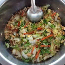 ผัดลุ้ยใข่