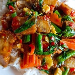 โอ้แม่หมูกรอบ(ครัวต้นข่อยจ้า) *ย้ายร้านมายุตรงข้ามโลตัสจ้า *