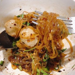 ก๋วยเตี๋ยวหมูแห้ง