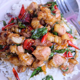 กะเพราเนื้อติดมัน