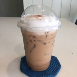 Amai Coffee House ถนนสัมฤทธิ์