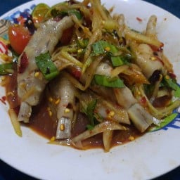 ร้าน ยำยามเย็น