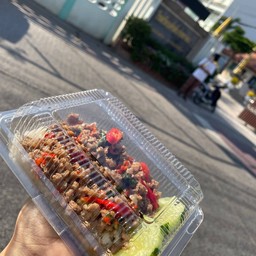ร้านข้าวเบนโตะจัง หน้าโรงเรียนหัวหินวิทยาคม(ร่มน้ำเงิน)