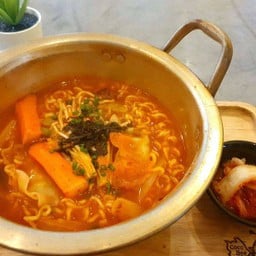 N4. มาม่าเกาหลีมานดู