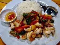 ผัดฉ่าราดข้าว