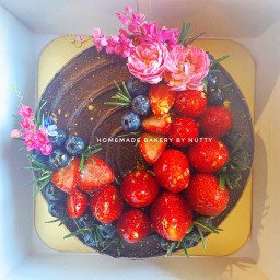 Homemade Bakery by Nutty เค้กวันเกิด เค้ก ช่อดอกไม้