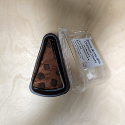 BROWNIE WITH CHOCOLATE CHUNKS
