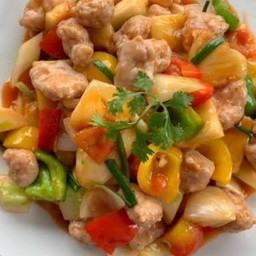 ข้าวผัดเปรี้ยวหวานไก่