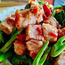หมูกรอบผัด!! โปรดระบุ