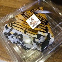 เครปกรอบวิปครีมสด โอริโอ้ อัลมอนด์ ช็อกชิพ