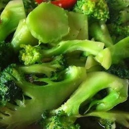 บล็อกโคลี่ผัดน้ำมันหอย