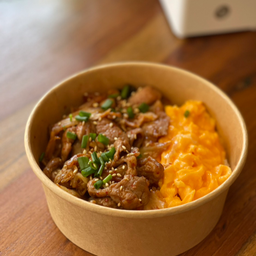 ข้าวหน้าหมูผัดกิมจิ