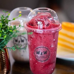 STRAWBERRY SMOOTHIE