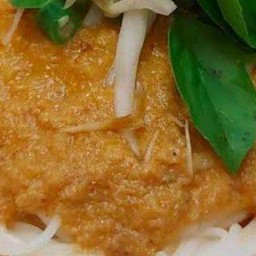 ขนมจีนกะทิปลา